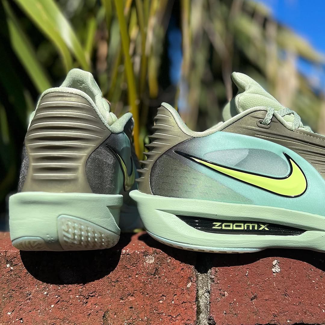 NIKE AIR ZOOM G.T. CUT 3 TURBO EP ナイキ エア ズーム GT カット 3