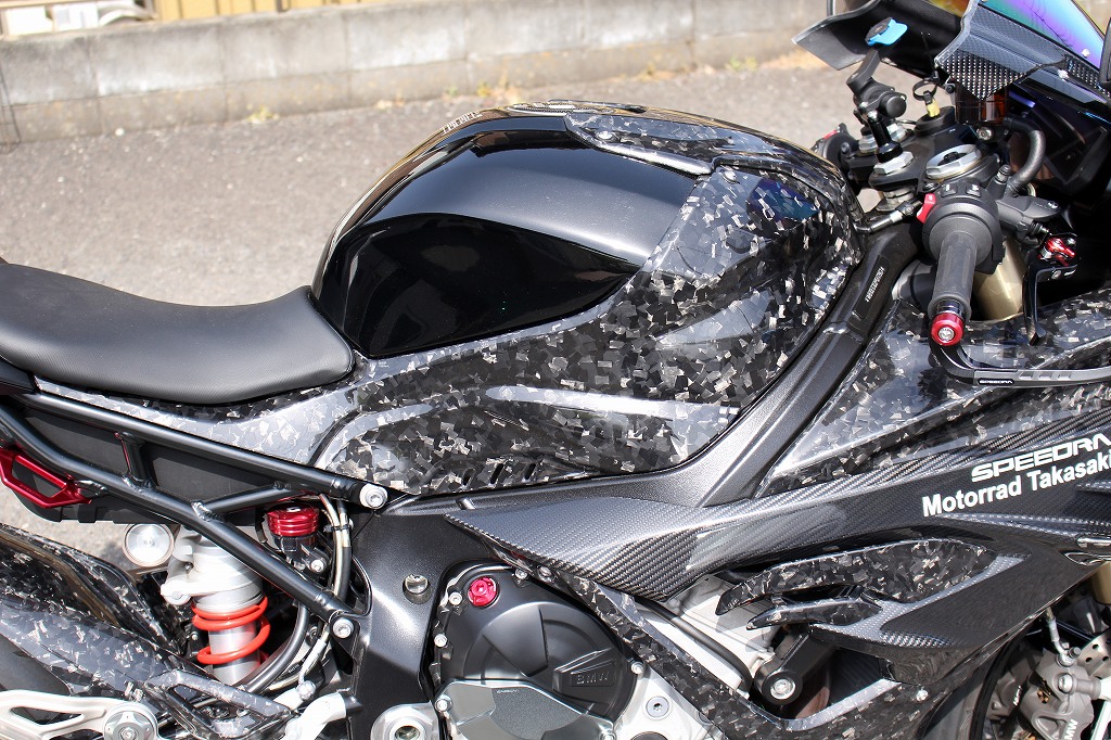 SPEEDRA タンクサイドカバー 左右セット ドライカーボン | すべての