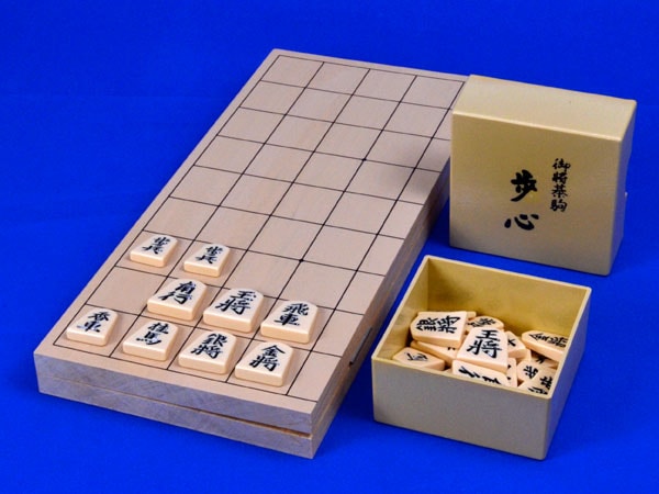将棋セット 新桂5号折将棋盤セット (プラ将棋駒歩心) | 折将棋盤セット