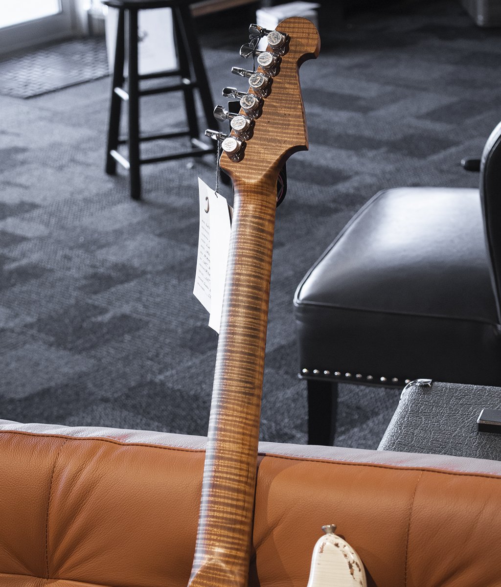 Iconic Guitars Vintage Modern Strat Olympic White Electric Guitar