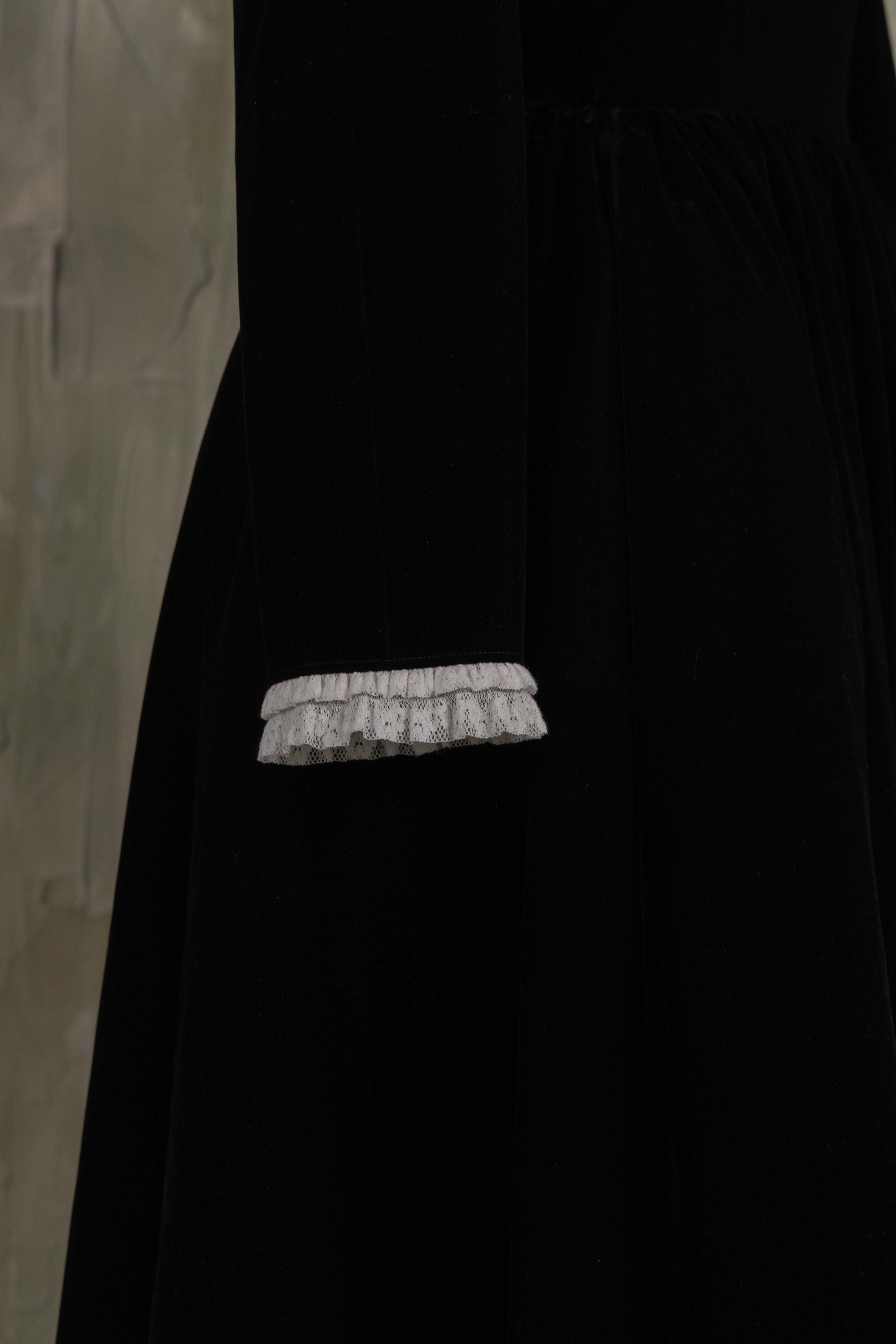 Black museé dress – Mayo Suzuki