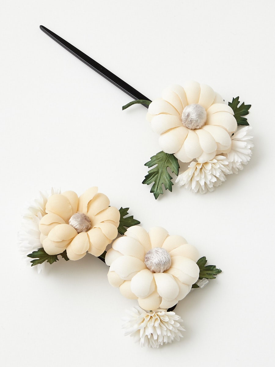 ラスト1点】まりぼんぼんかんざし(FREE ホワイト): ふりふ ｜ミマツ