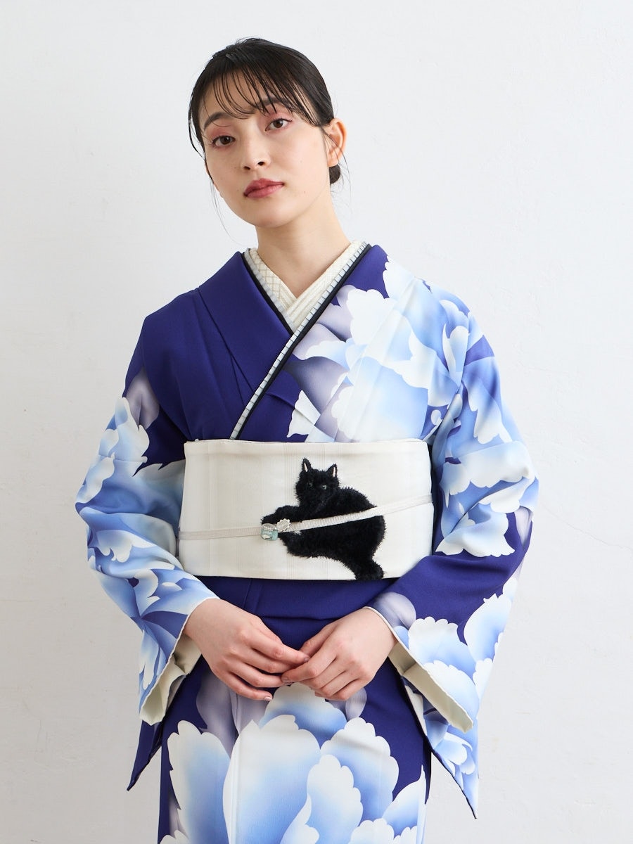 残りわずか】半巾帯「 水墨フワ猫 」(FREE オフホワイト): ふりふ