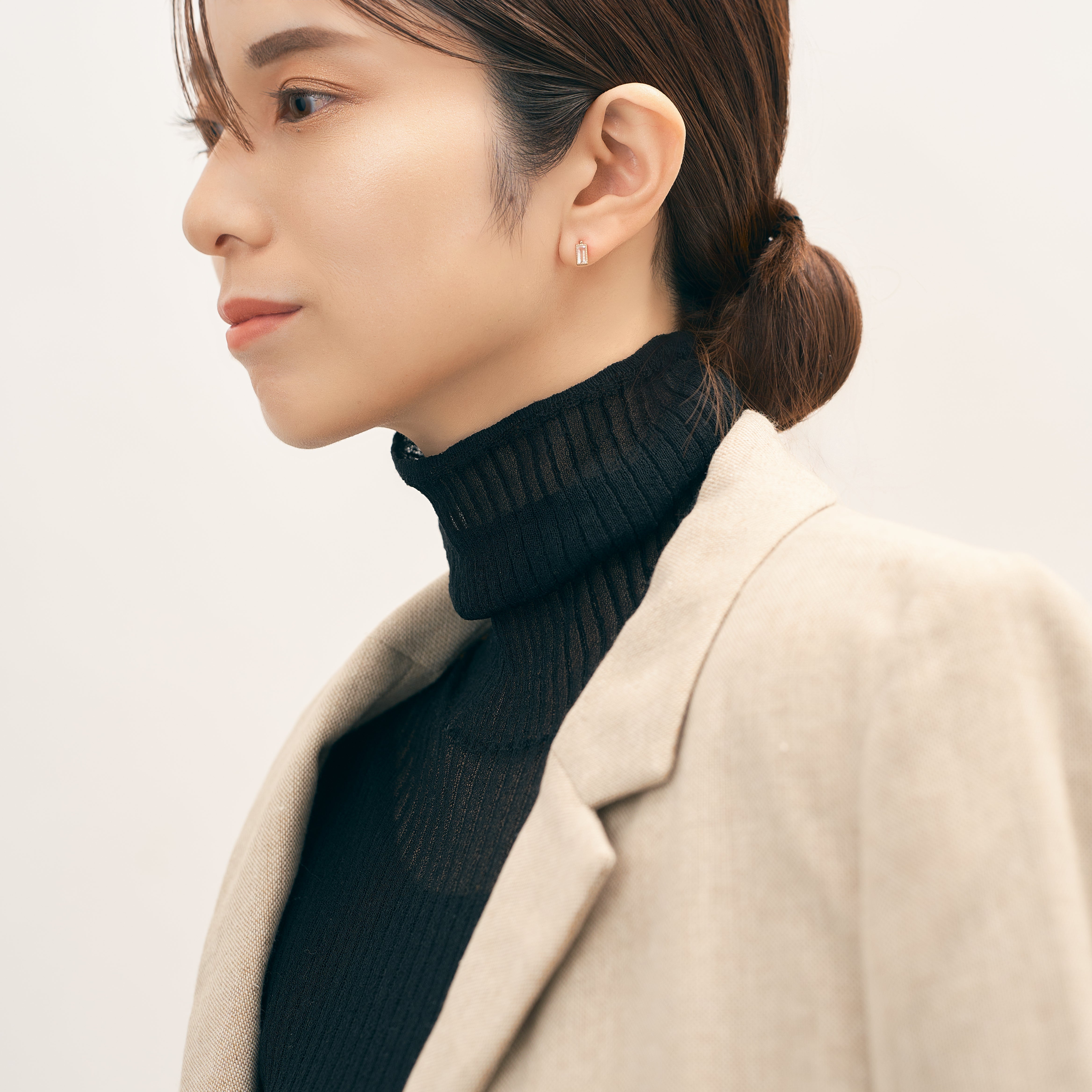 K10 つや消し スクエア ピアス（ホワイトトパーズ）- me.（エムイー