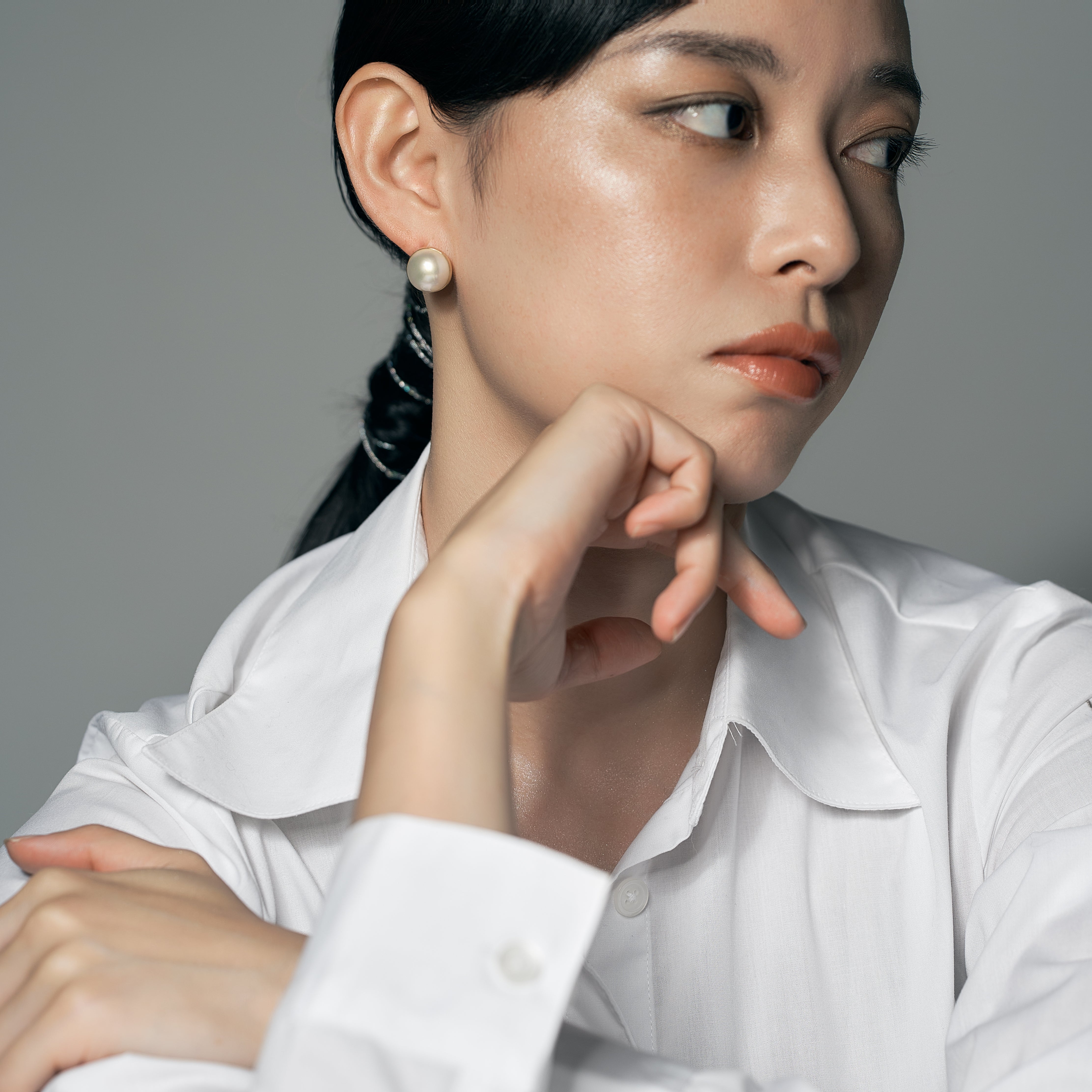 限定】K10 マベパール ピアス （鏡面 / L線幅 1.5mm） - me.（エムイー