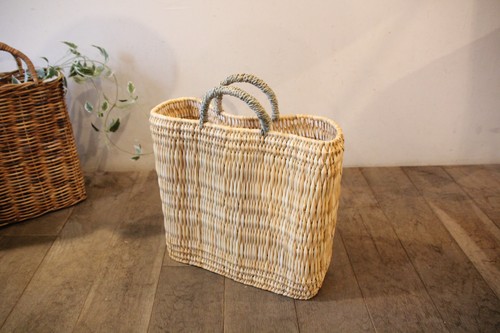 かご・バスケット・雑貨 - menui | 水草のかご【ストローかご 薄 縦長】