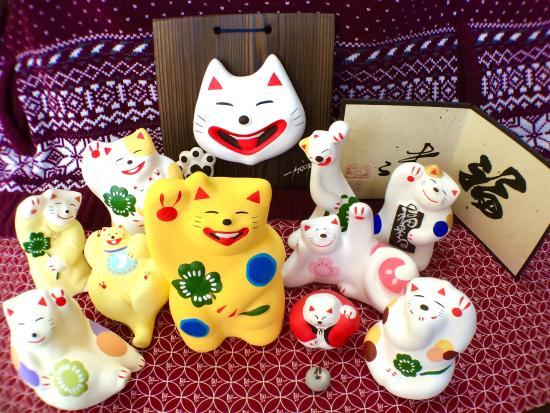 黄色い大猫と福来るねこ - 由布市、工房 輪葉葉の写真 - トリップ