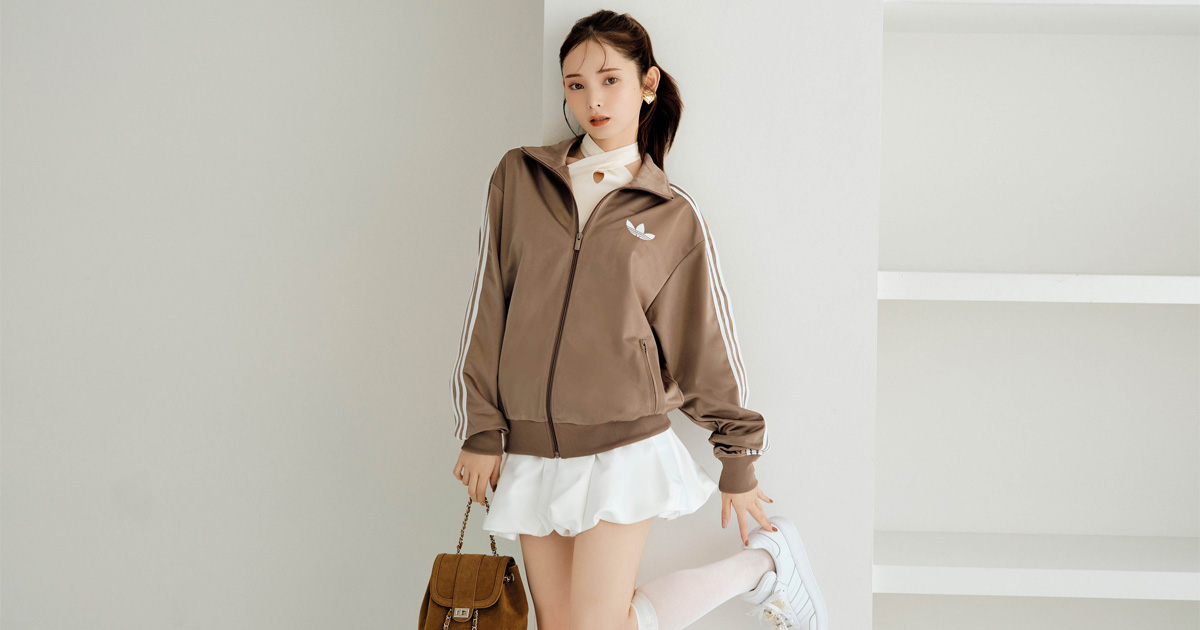 スナイデル」×「アディダス オリジナルス」 “サンバ XLG”から限定