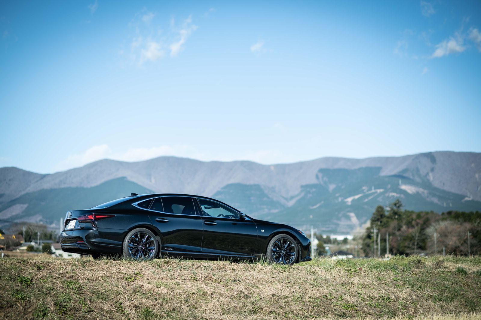 セルシオの感動をもう1度──新型レクサスLS500h試乗記 | GQ JAPAN