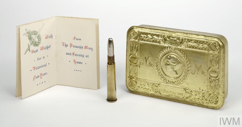 Look Inside The Princess Mary Gift Fund 1914 Box | IWM