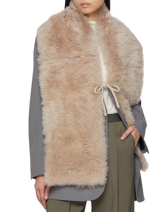 YVES SALOMON | Echarpe Feather Shearling Scarf | Women | Lane Crawford