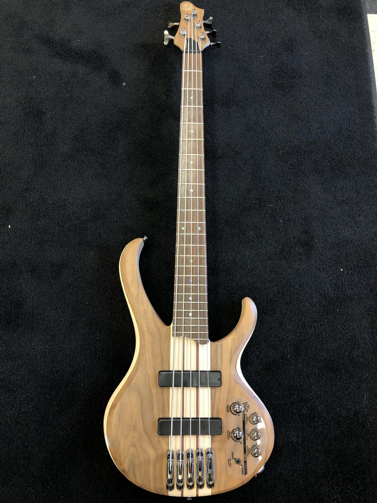 USED Ibanez BTB-675 5 String Bass