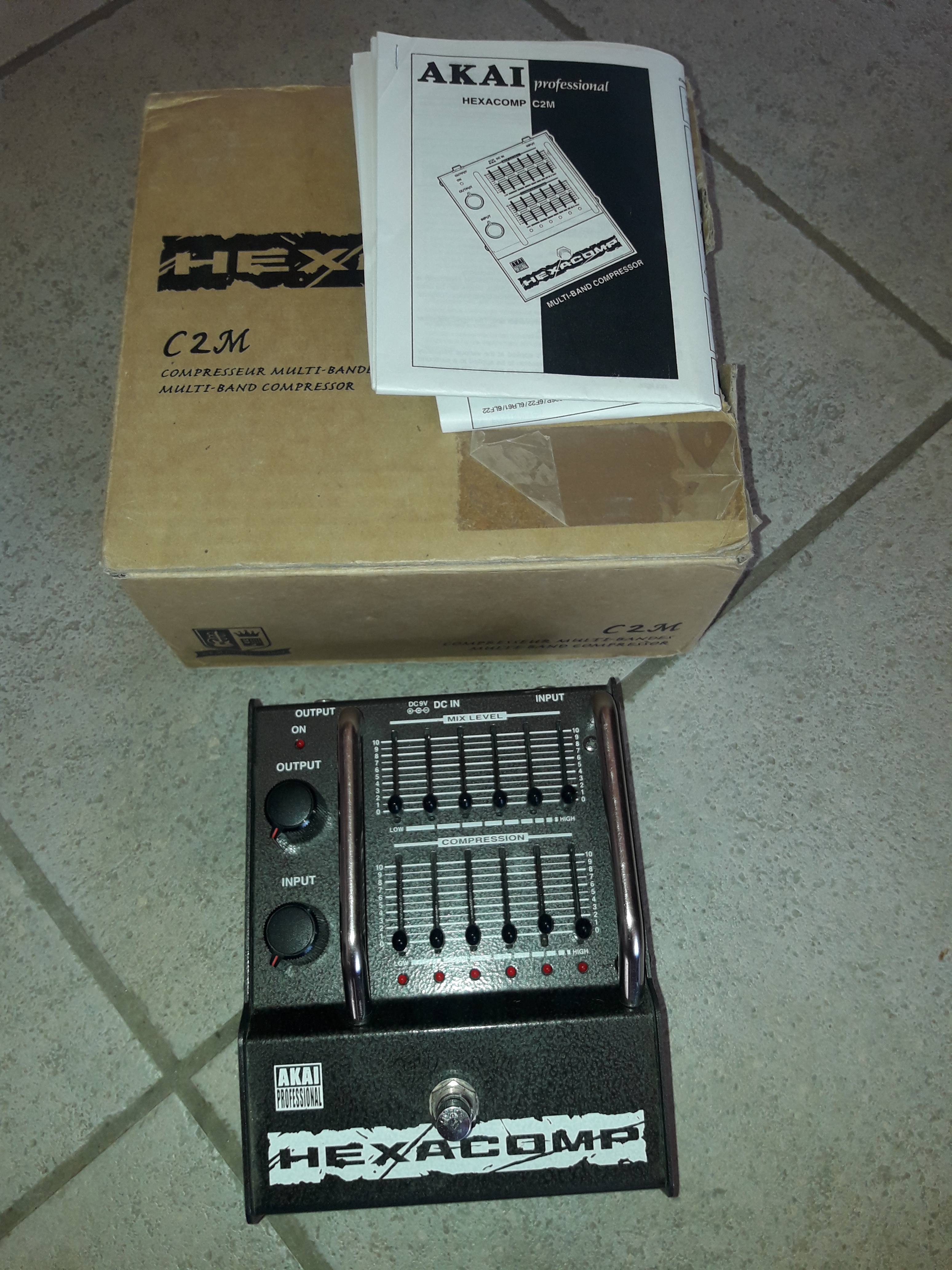 HexaComp C2M - Akai Professional HexaComp C2M - Audiofanzine