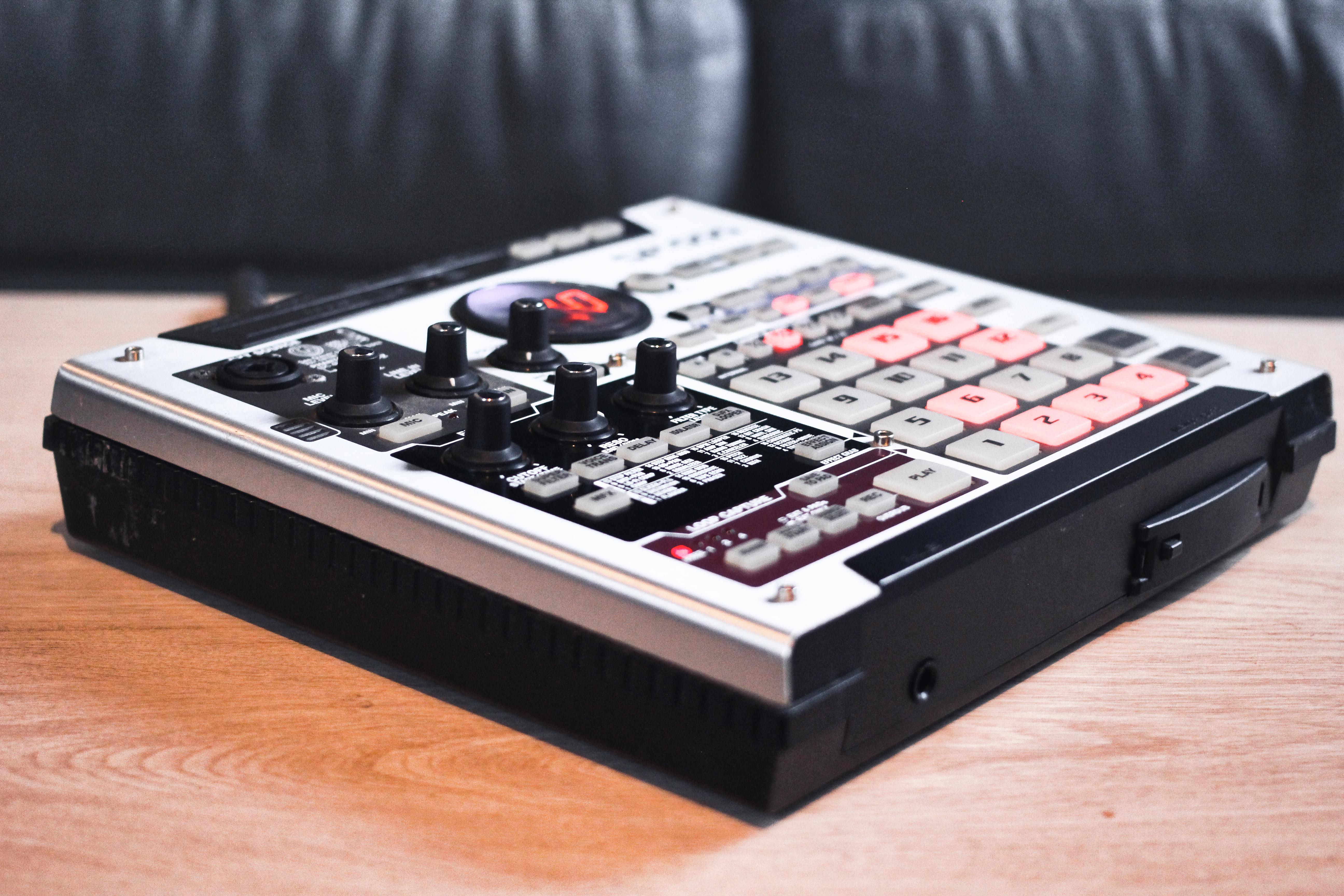 SP-555 - Roland SP-555 - Audiofanzine