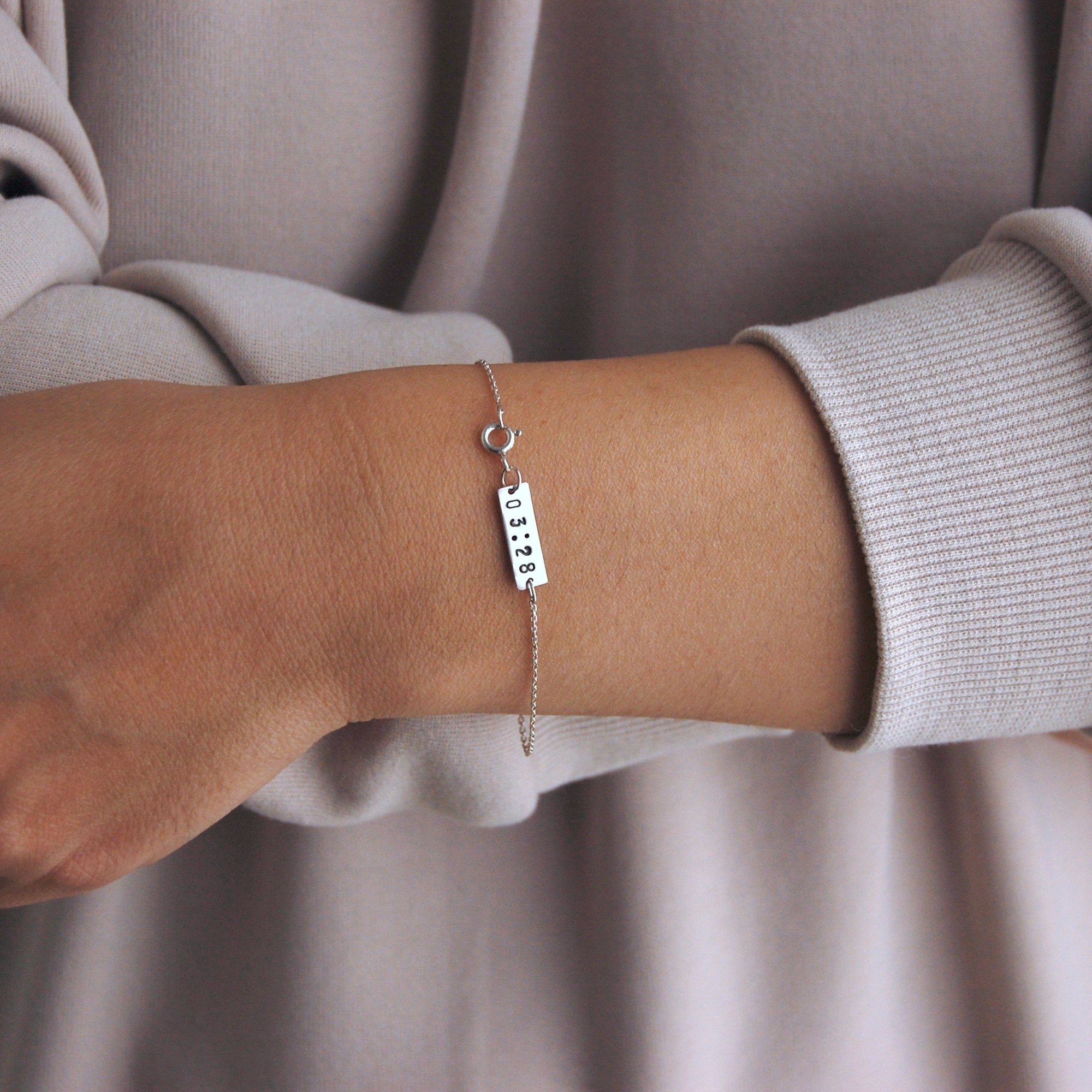 SV925 日付・時間を刻印する クロック ペアブレスレット - Megumi