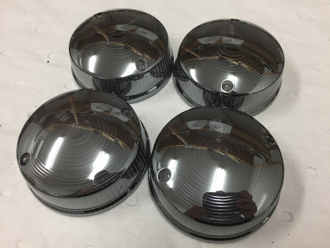 ウインカー、テールレンズの透かしメッキ加工