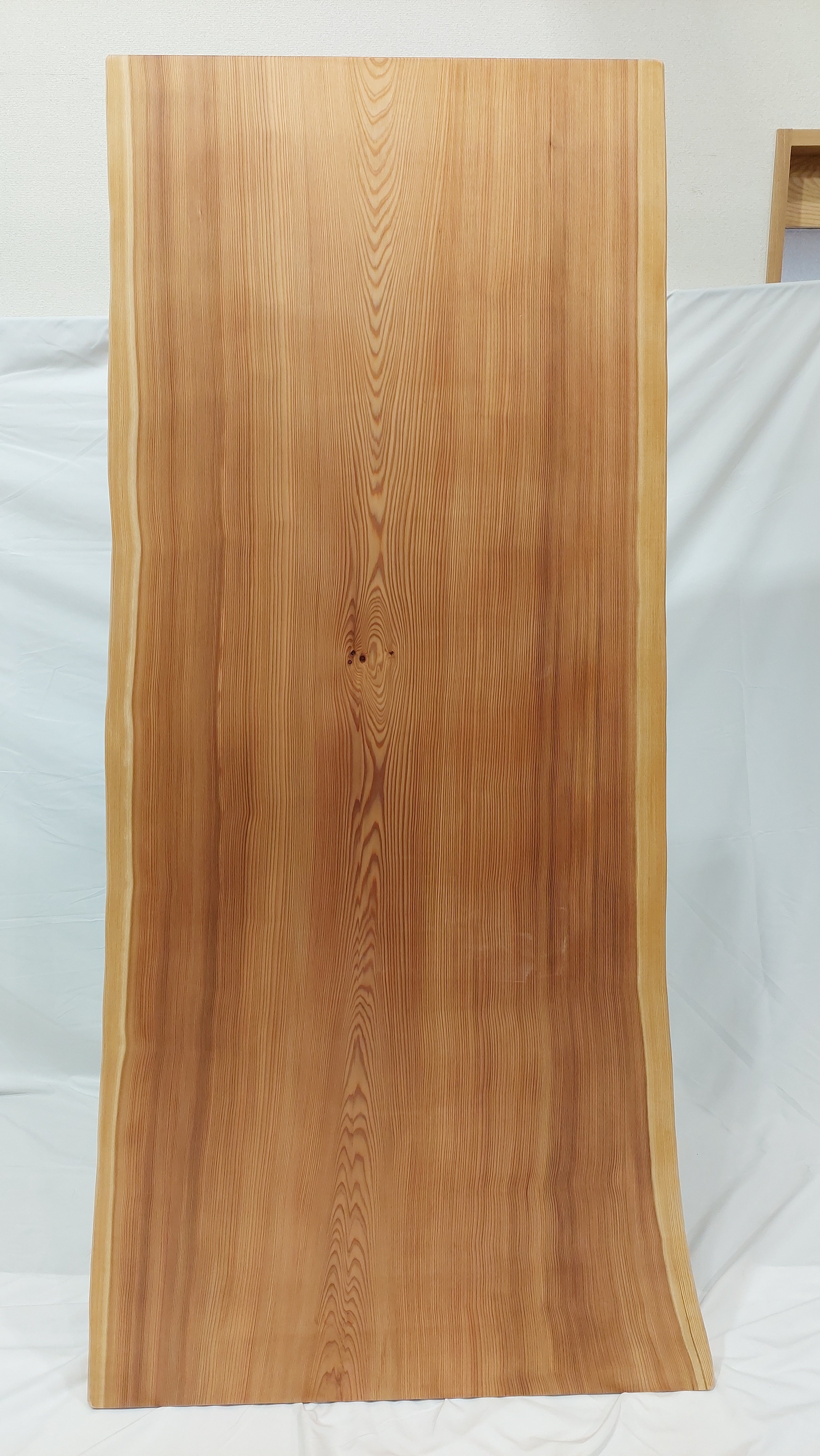 高知産杉無垢一枚板 テーブル天板 メイボックジャパン – メイボック