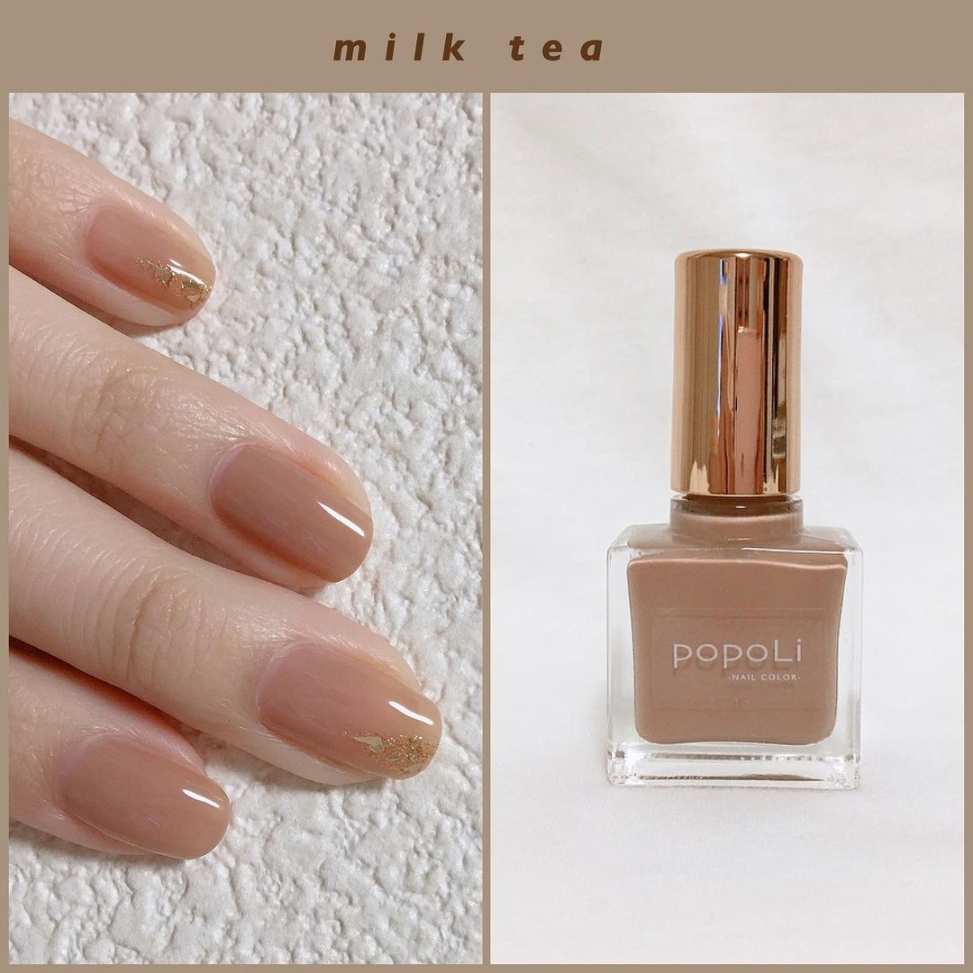 popoLi』の絶妙にシンプルなネイルカラーなら、オフィスで手元美人が