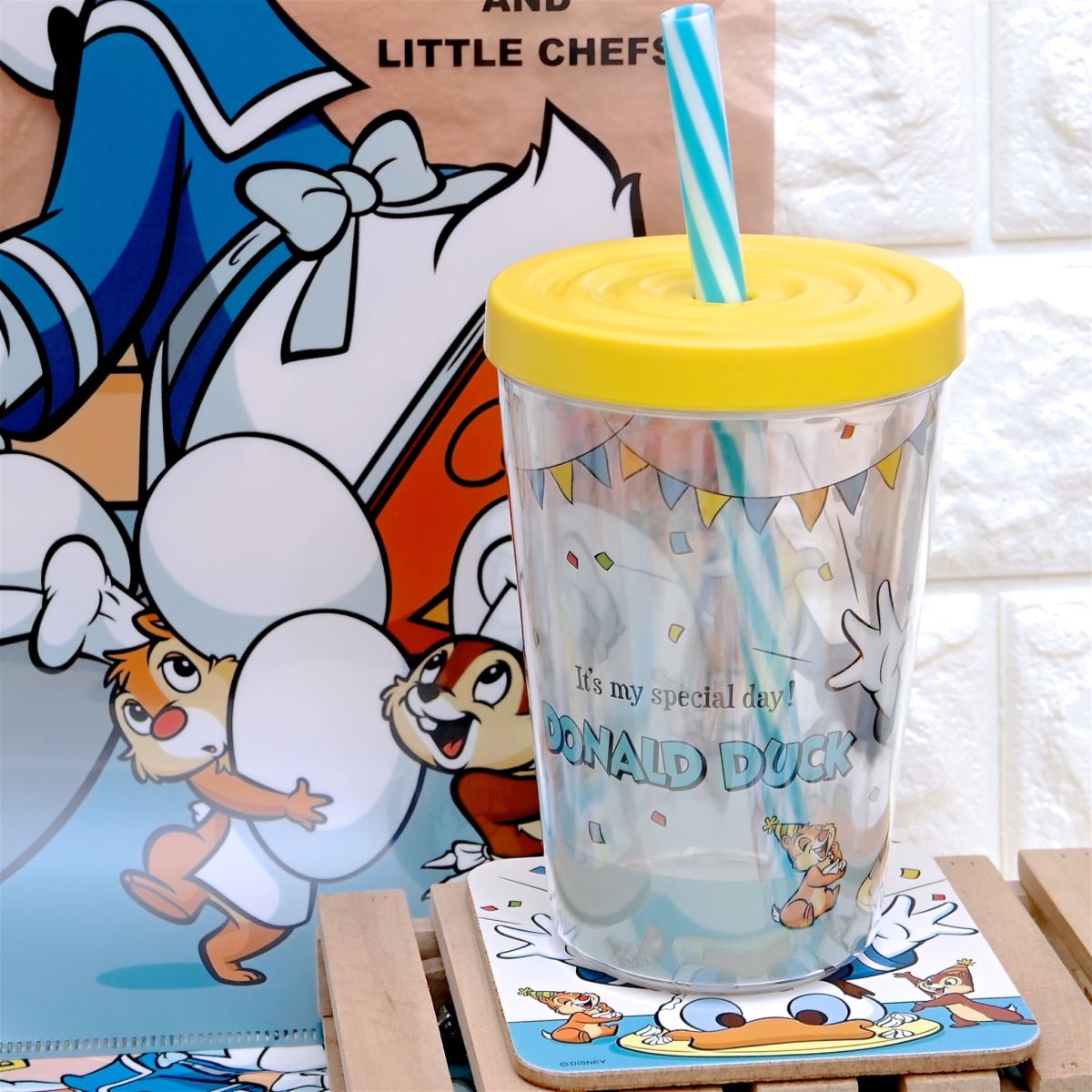 チップ＆デールのかわいいサプライズも！ディズニーストア「ドナルド