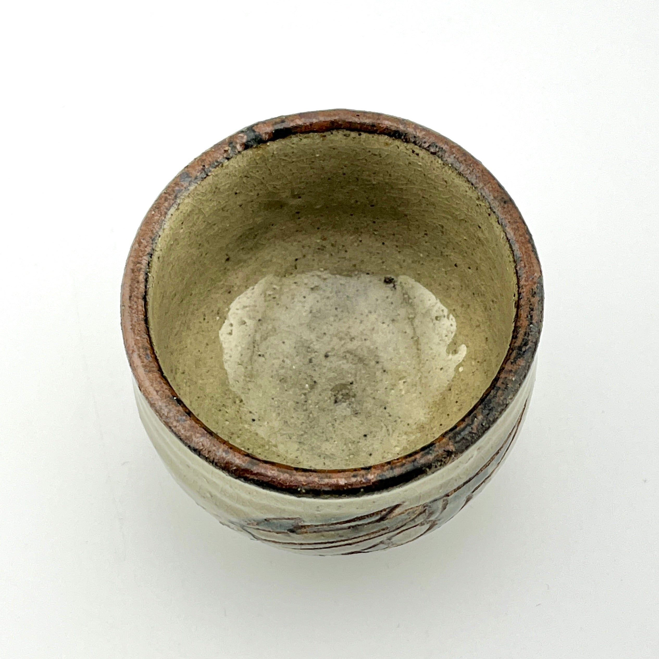 壺屋焼 人間国宝 金城次郎作 魚文湯呑 （壺屋時代） – 生活民芸 なかむた