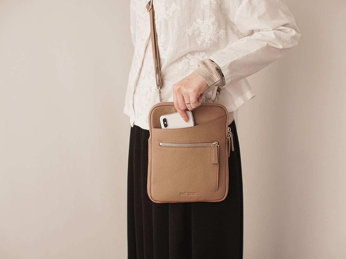 ボルセッタ レザーショルダーバッグ | 革財布のお店mic (ミック)