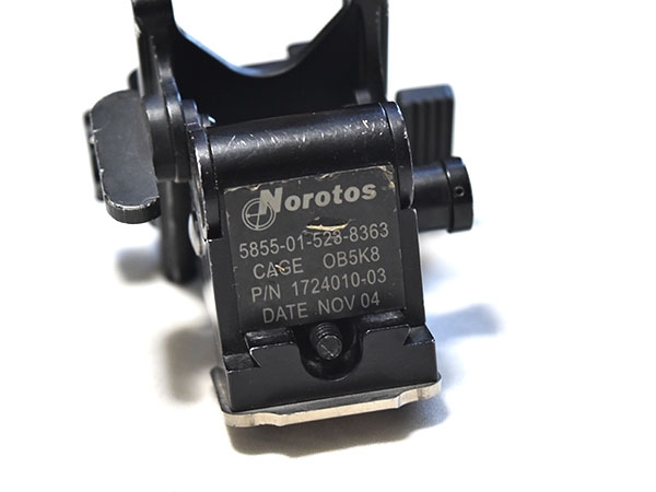 米軍実物 NOROTOS ノロトス Tactical Short Arm Dovetail ナイト