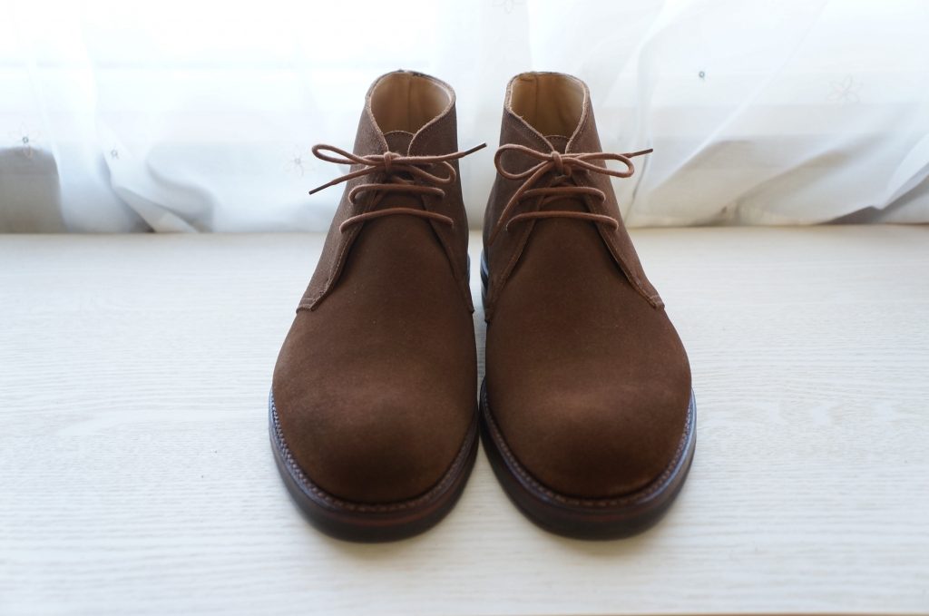 クロケット&ジョーンズのチャッカブーツ チルターン（CHILTERN Snuff