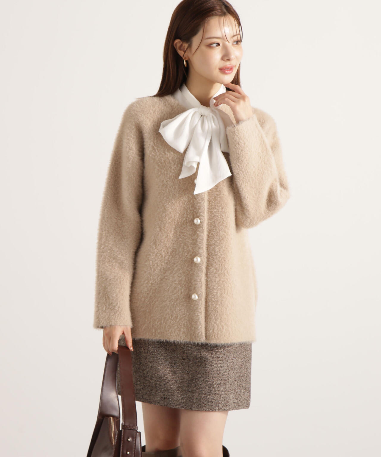 青島心さん着用】フェザージャコット【アイボリー：WEB限定