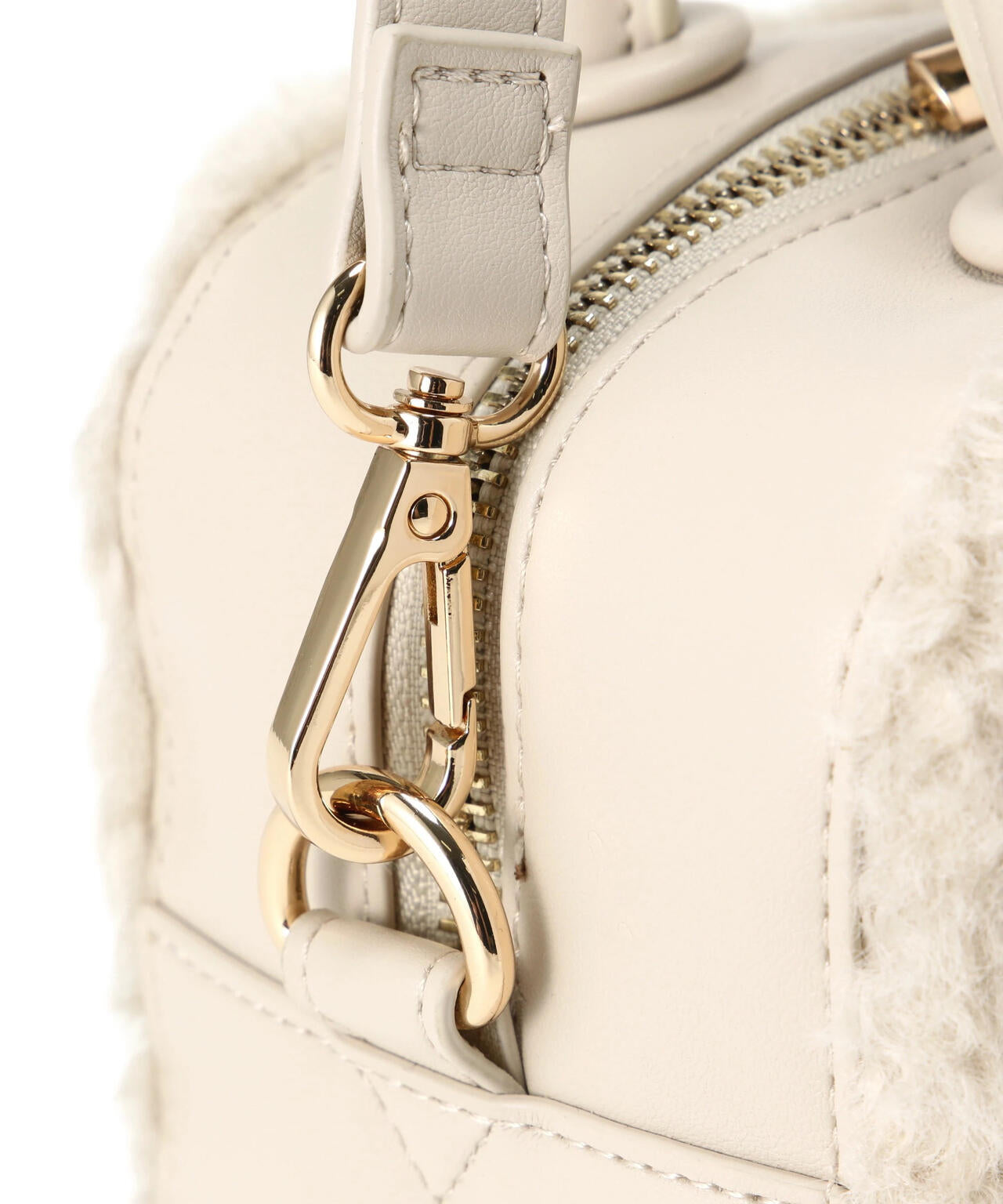 カーリーフェイクファーボクシーショルダーバッグ | NATURAL BEAUTY