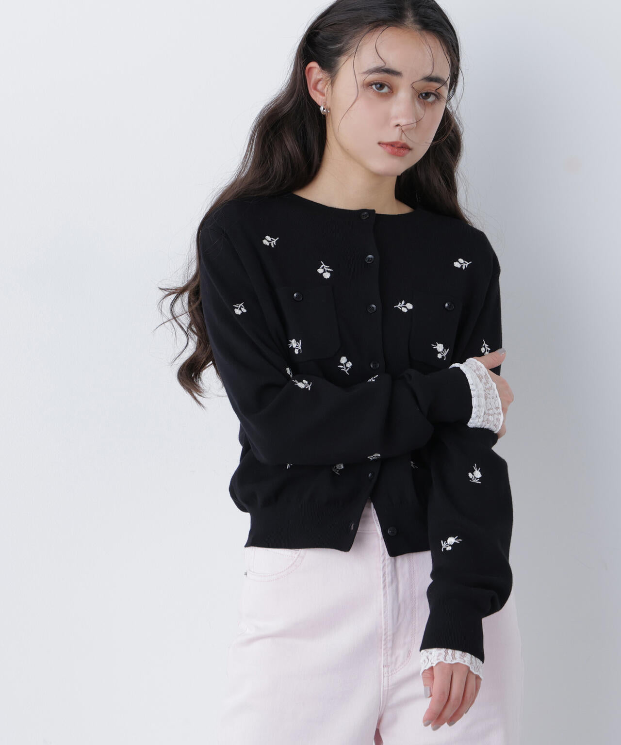 一部店舗・mix.tokyo 限定カラー：ブラックベース2】フラワー刺繍