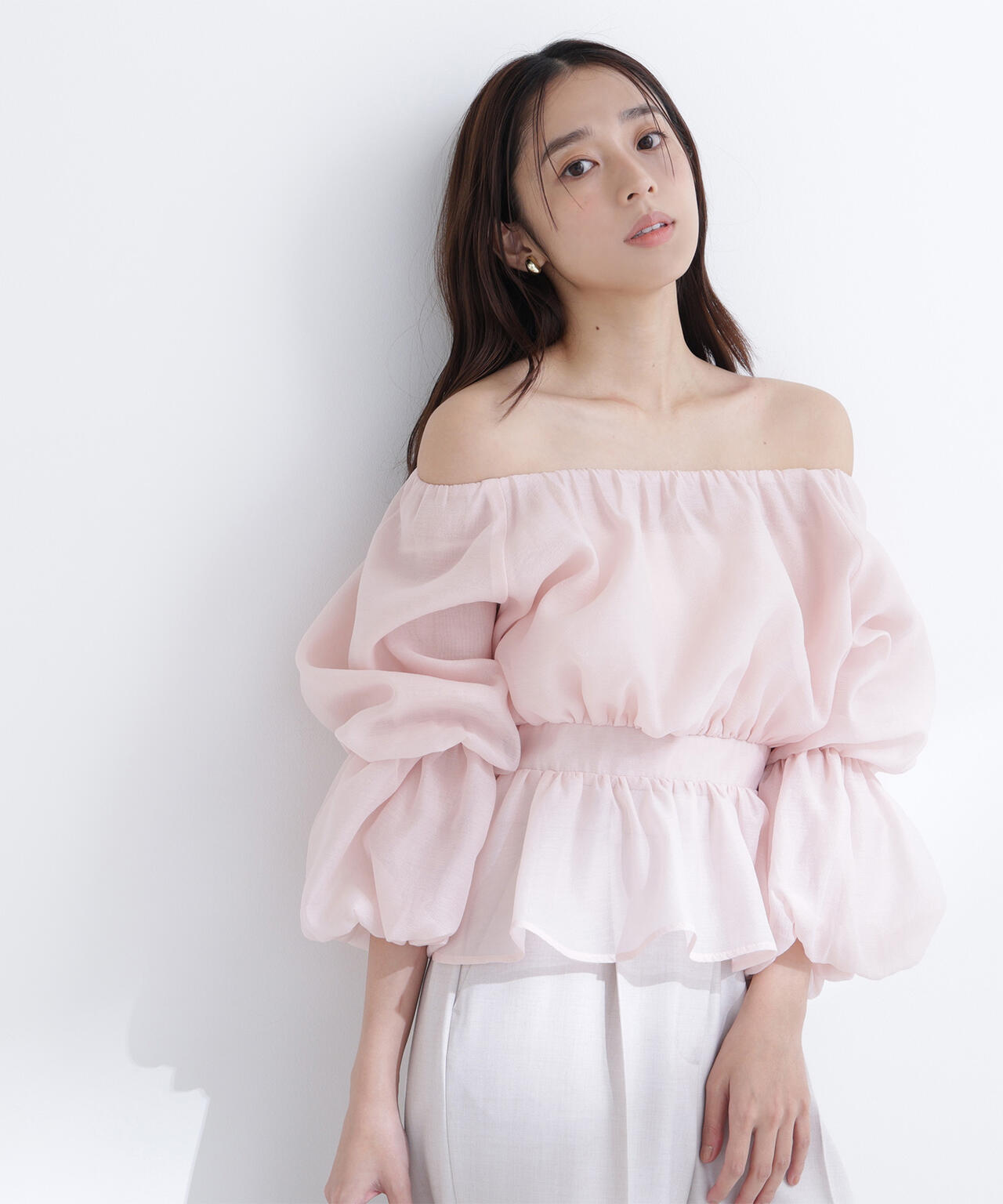 シアーギャザーペプラムブラウス | NATURAL BEAUTY BASIC（ナチュラル