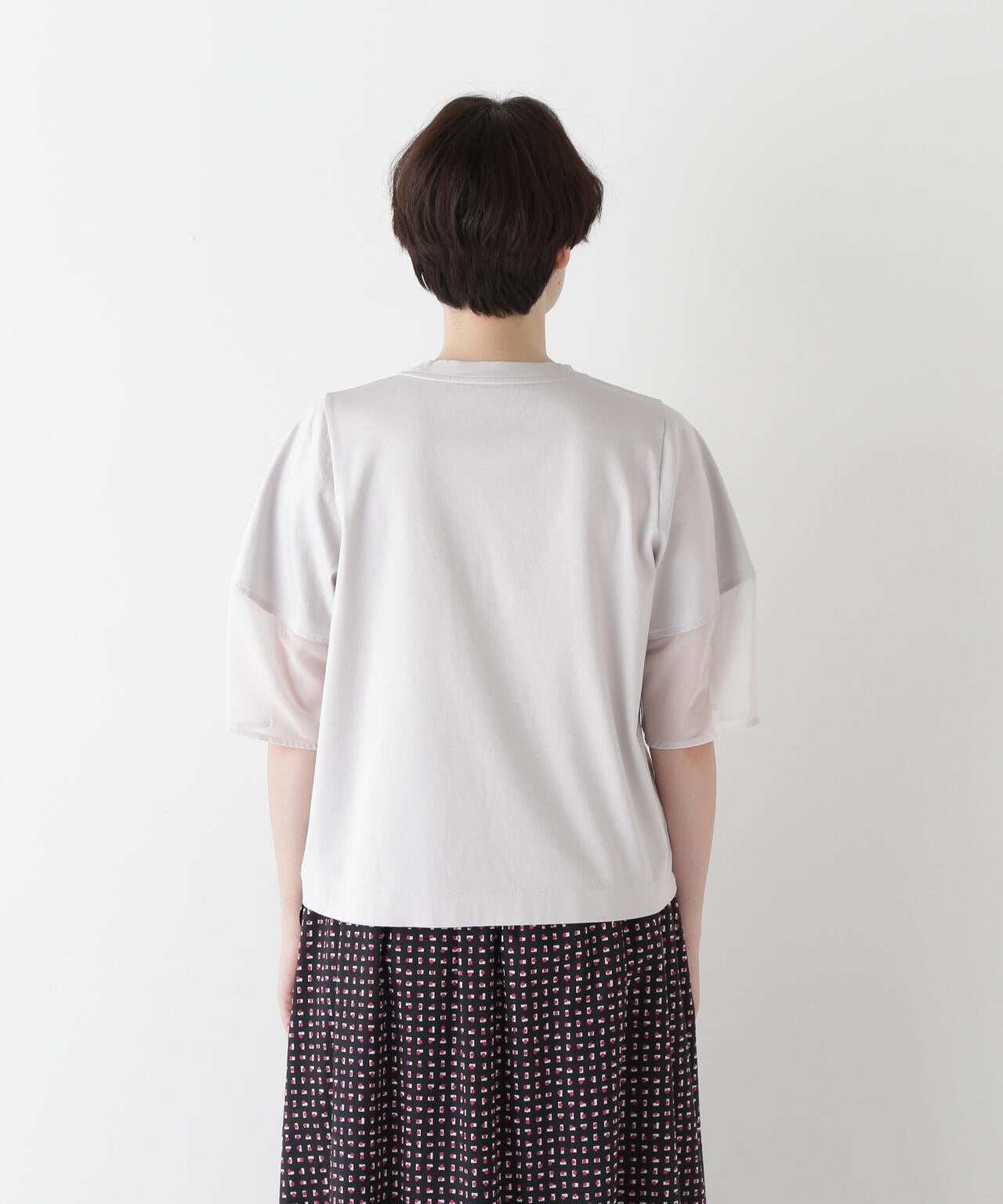 シアードッキングモックネックカットソープルオーバー | human woman