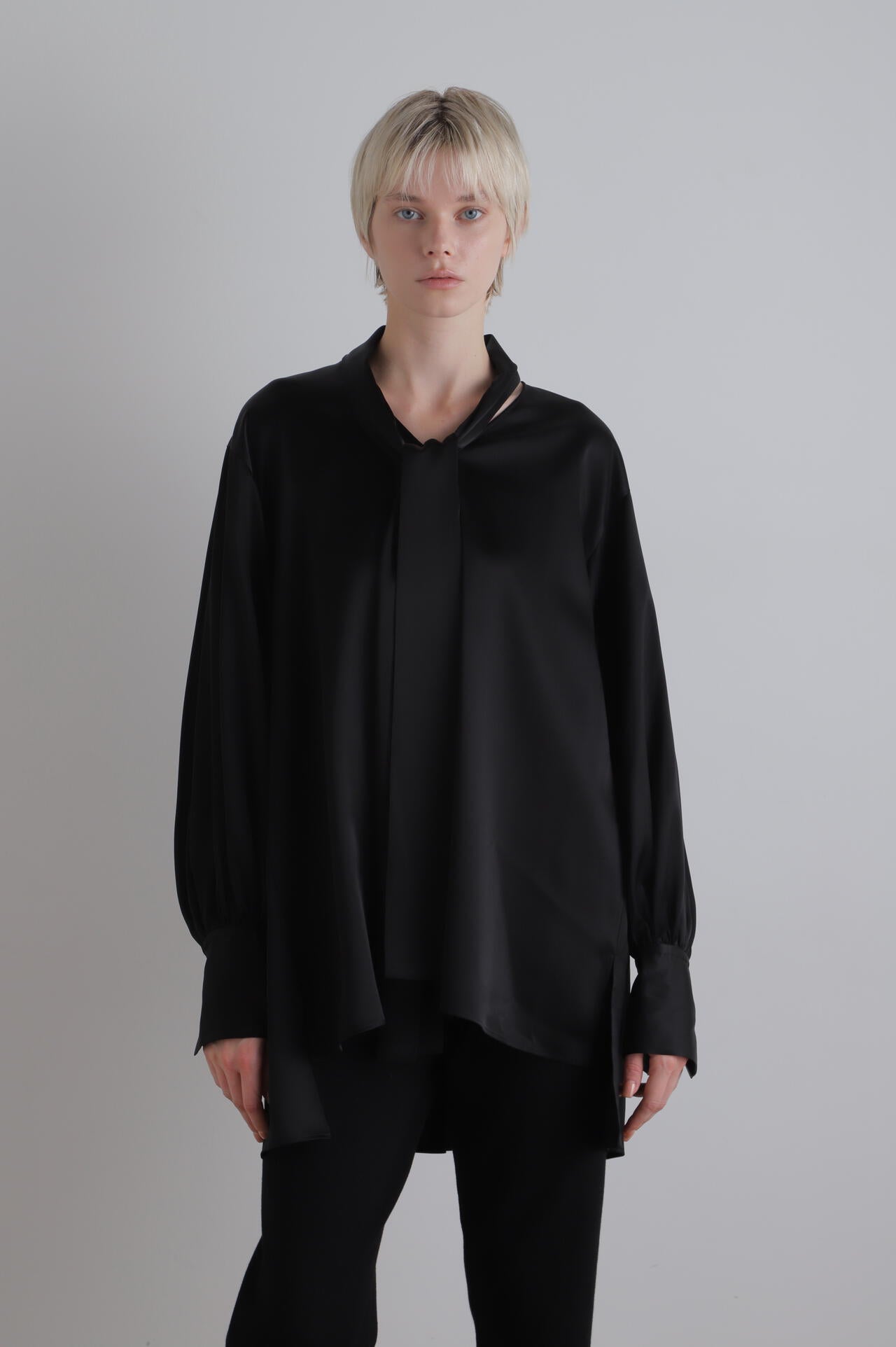 クラシックサテンブラウス | LE PHIL（ル フィル） ｜【公式】通販mix