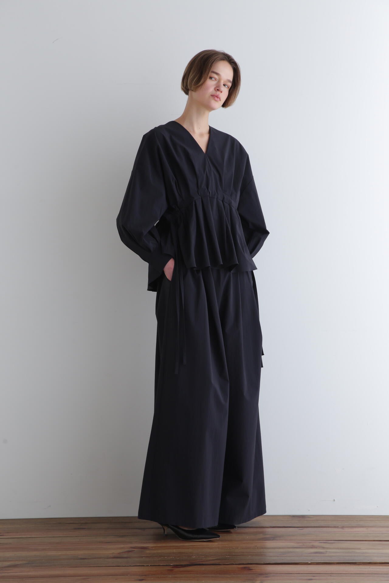 ナイロンストレッチブロードブラウス | LE PHIL（ル フィル） ｜【公式