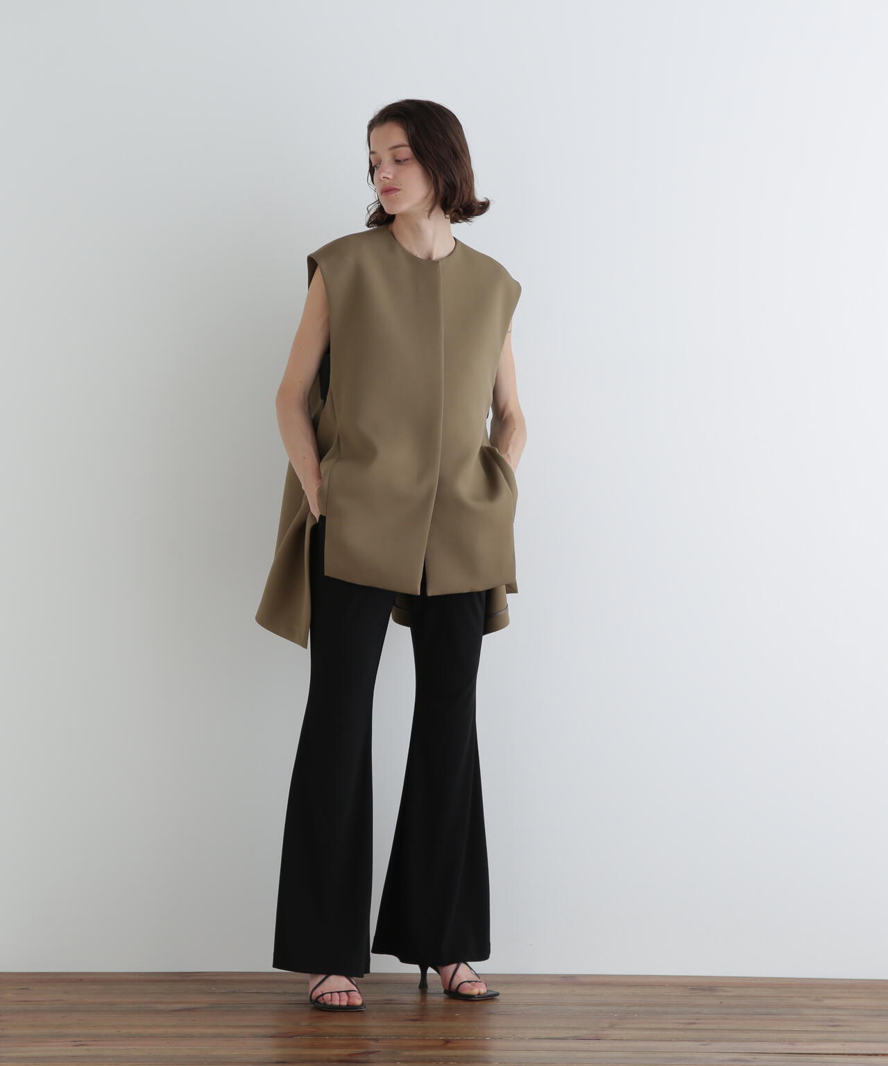 クールタッチスムースフレアパンツ | LE PHIL（ル フィル） ｜【公式