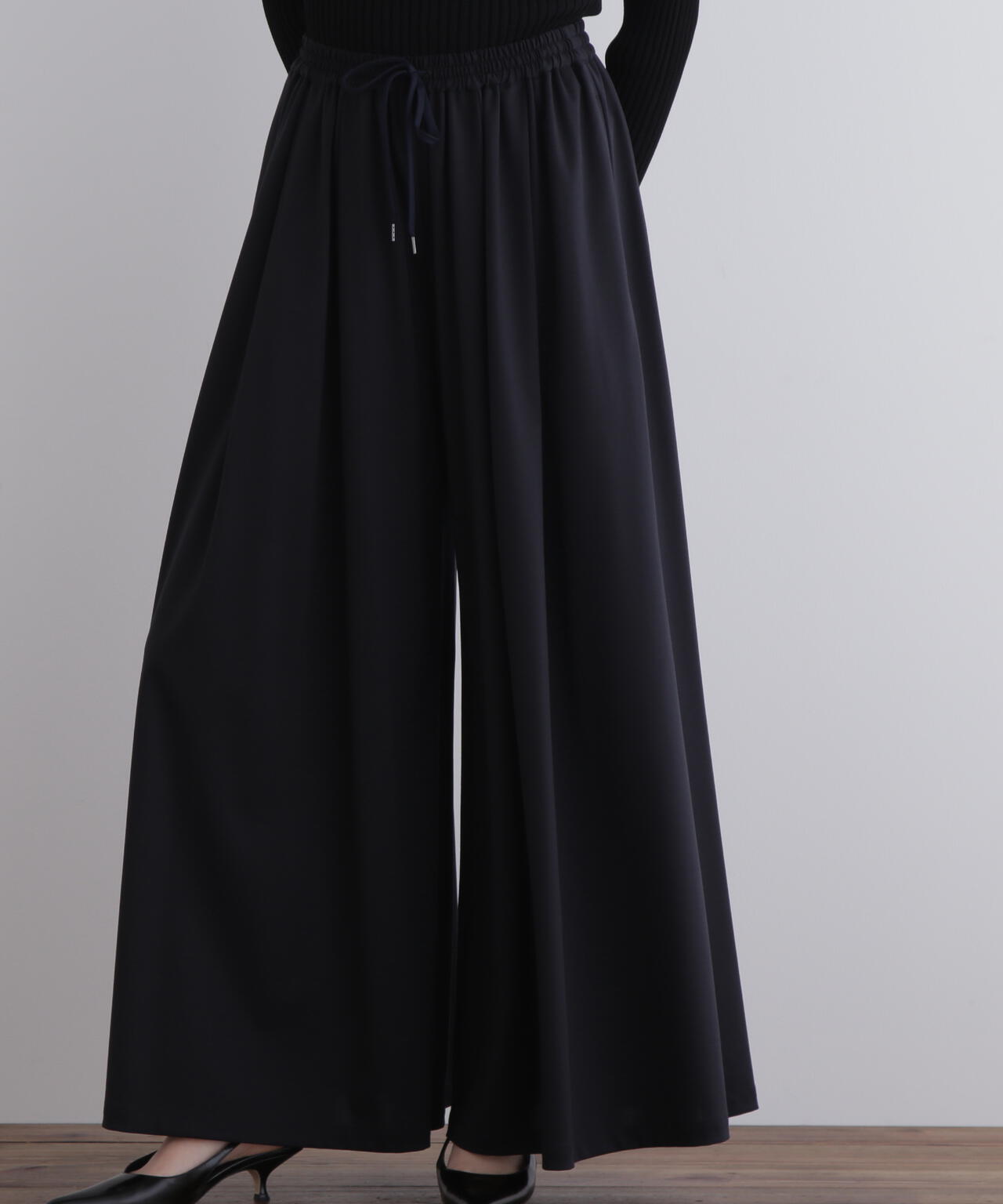 コンパクトギャザーワイドパンツ | LE PHIL（ル フィル） ｜【公式