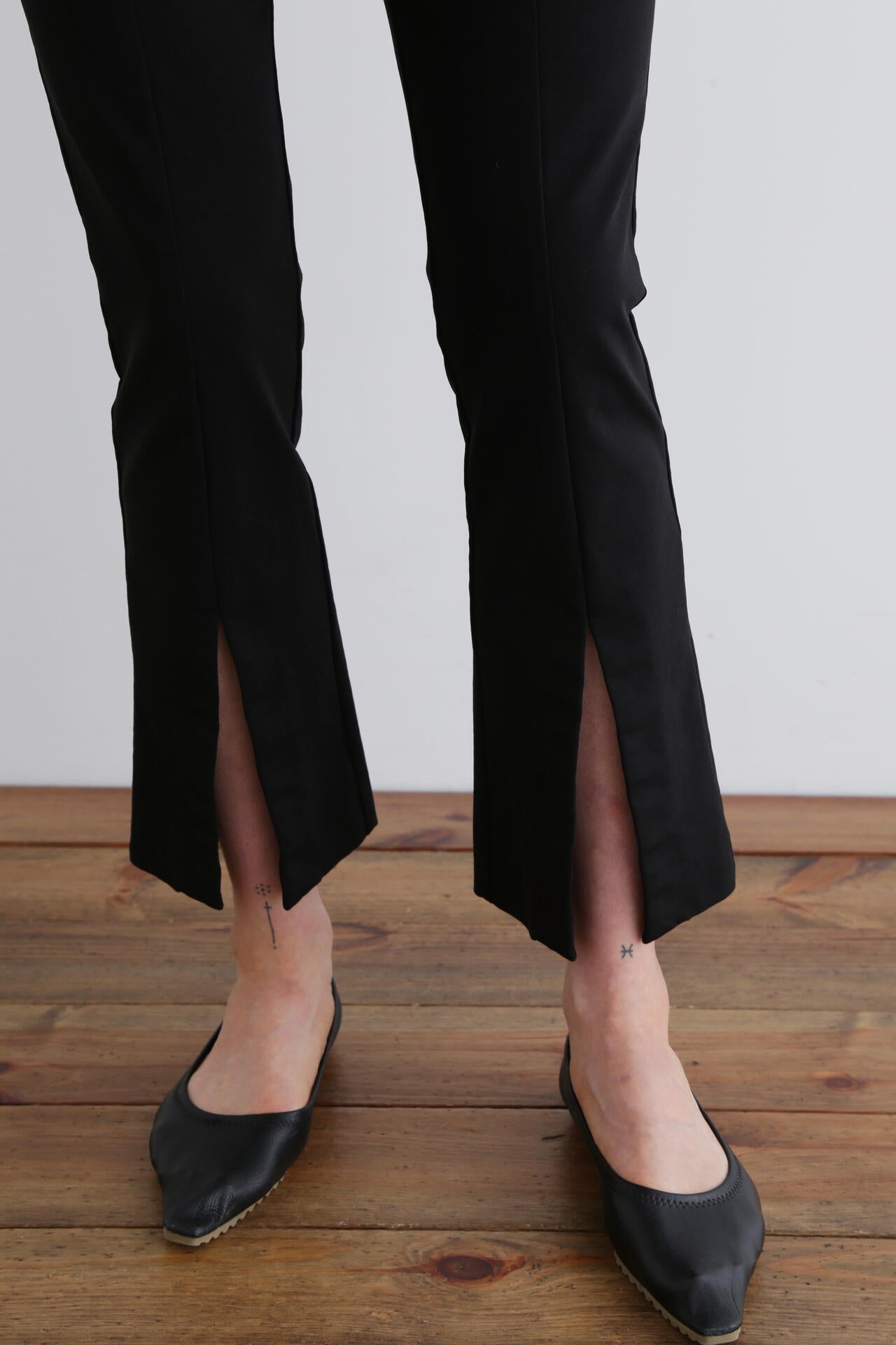 ハイストレッチフロントスリットパンツ | LE PHIL（ル フィル