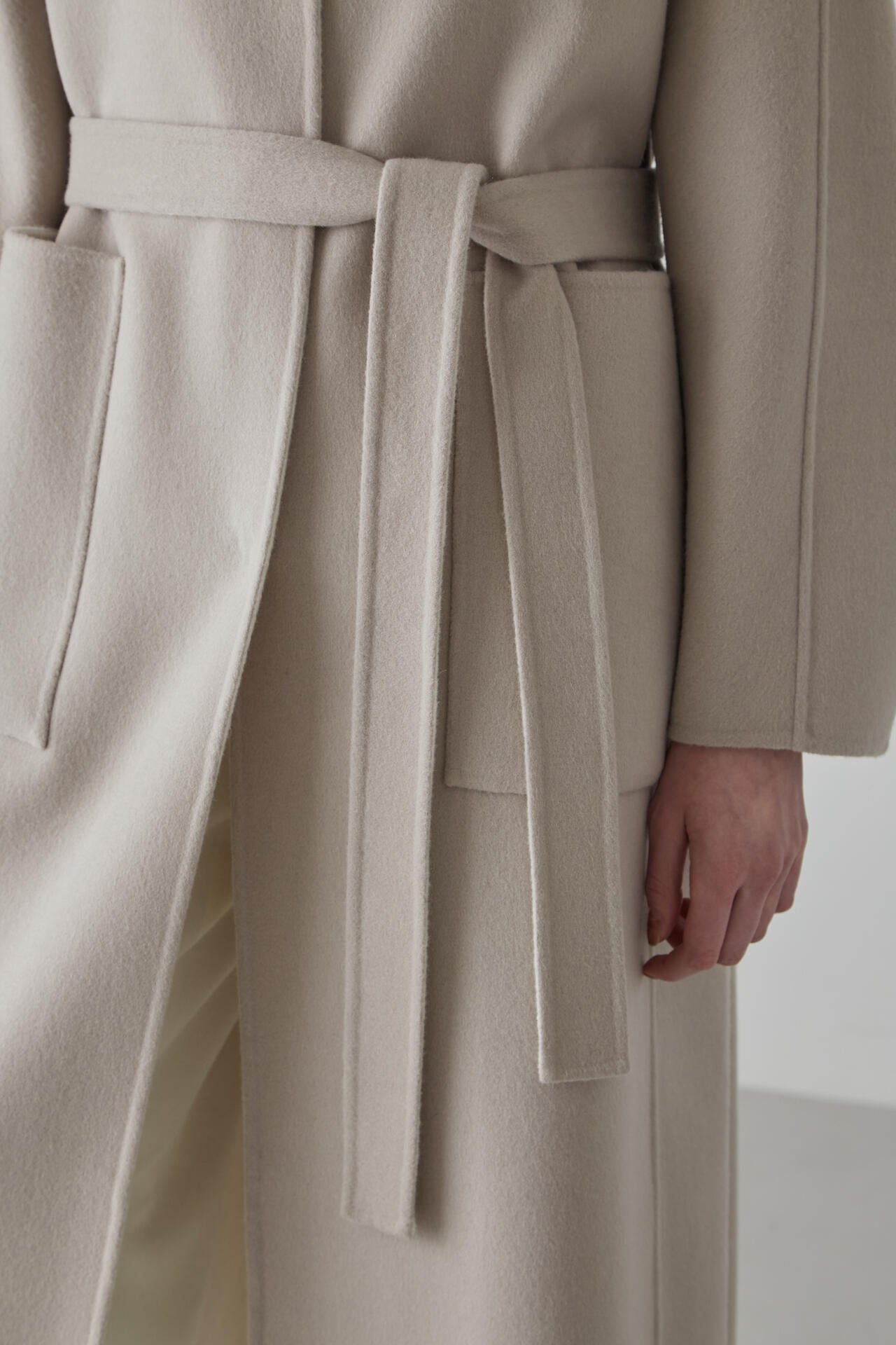 カシミヤ混 2TONE リバーロングコート | ADORE（アドーア） ｜【公式