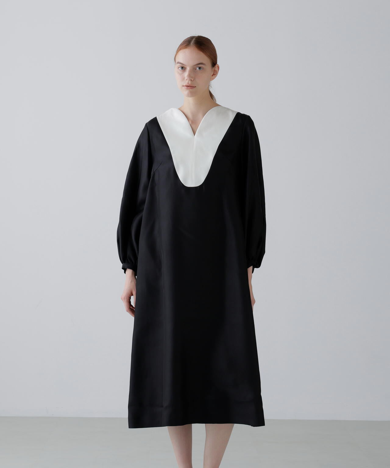 BLACK LABEL＞シルクダブルクロスワンピース | ADORE（アドーア