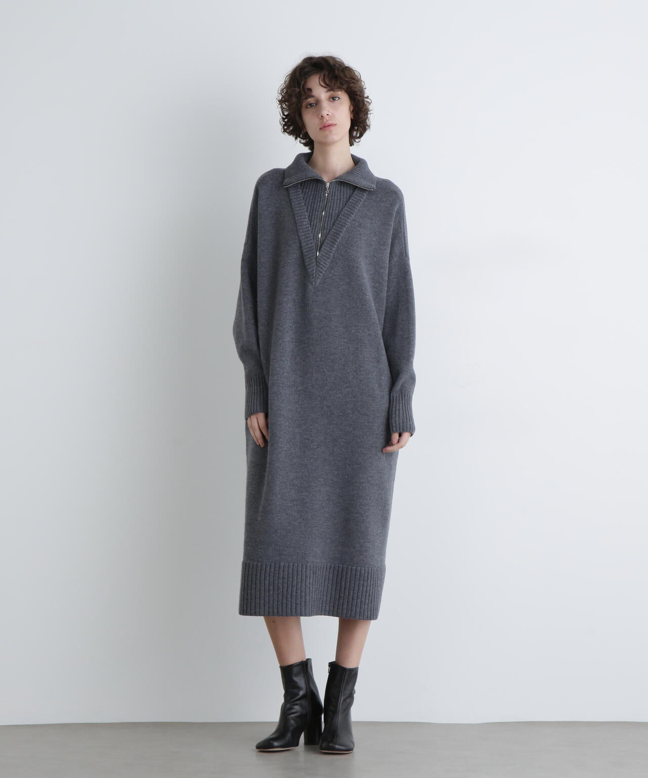 UNiPH＞コージーニットワンピース | ADORE（アドーア） ｜【公式】通販