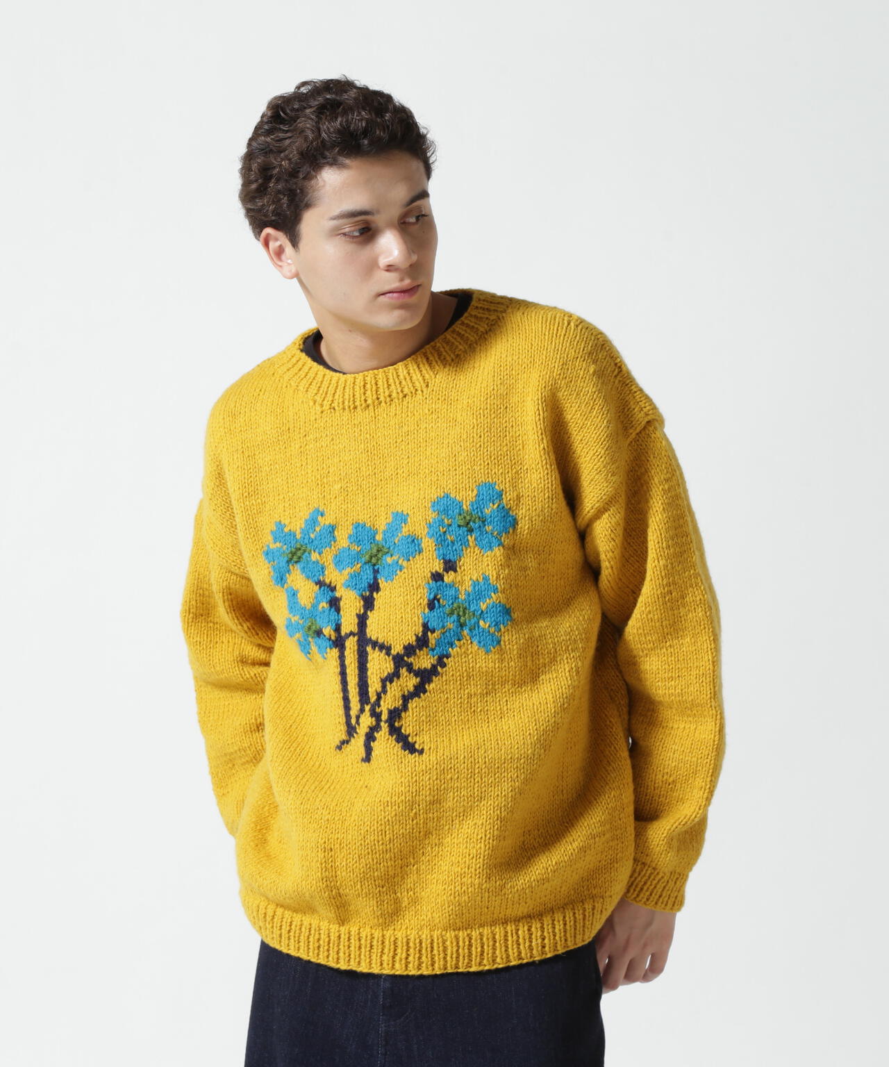 MacMahon Knitting Mills Crew Neck Knit-5 Flowers | BEAVER