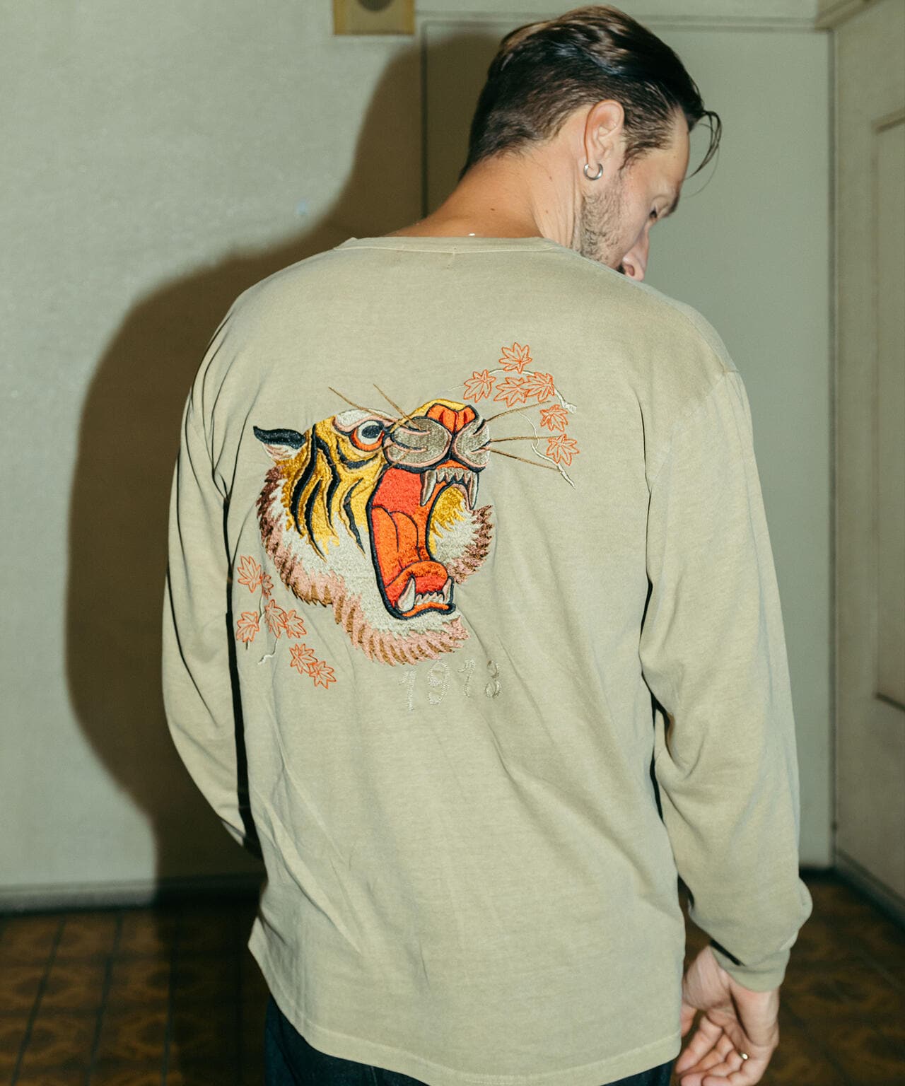 SOUVENIR LS T-SHIRT/スーベニア LS Tシャツ 顔虎 | Schott（ショット