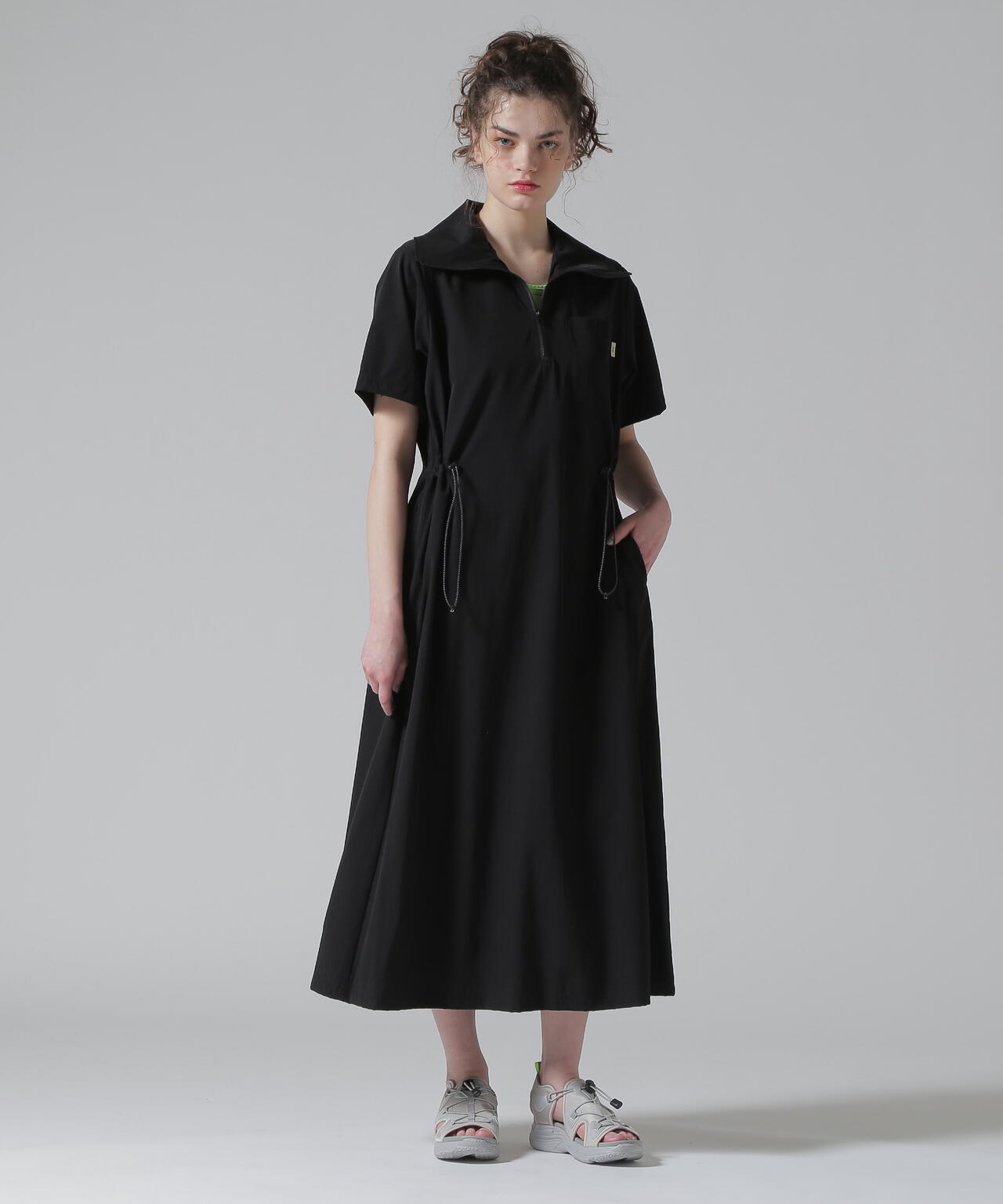 直営店限定》HALF ZIP ACTIVE ONE PIECE/ハーフジップ アクティブ