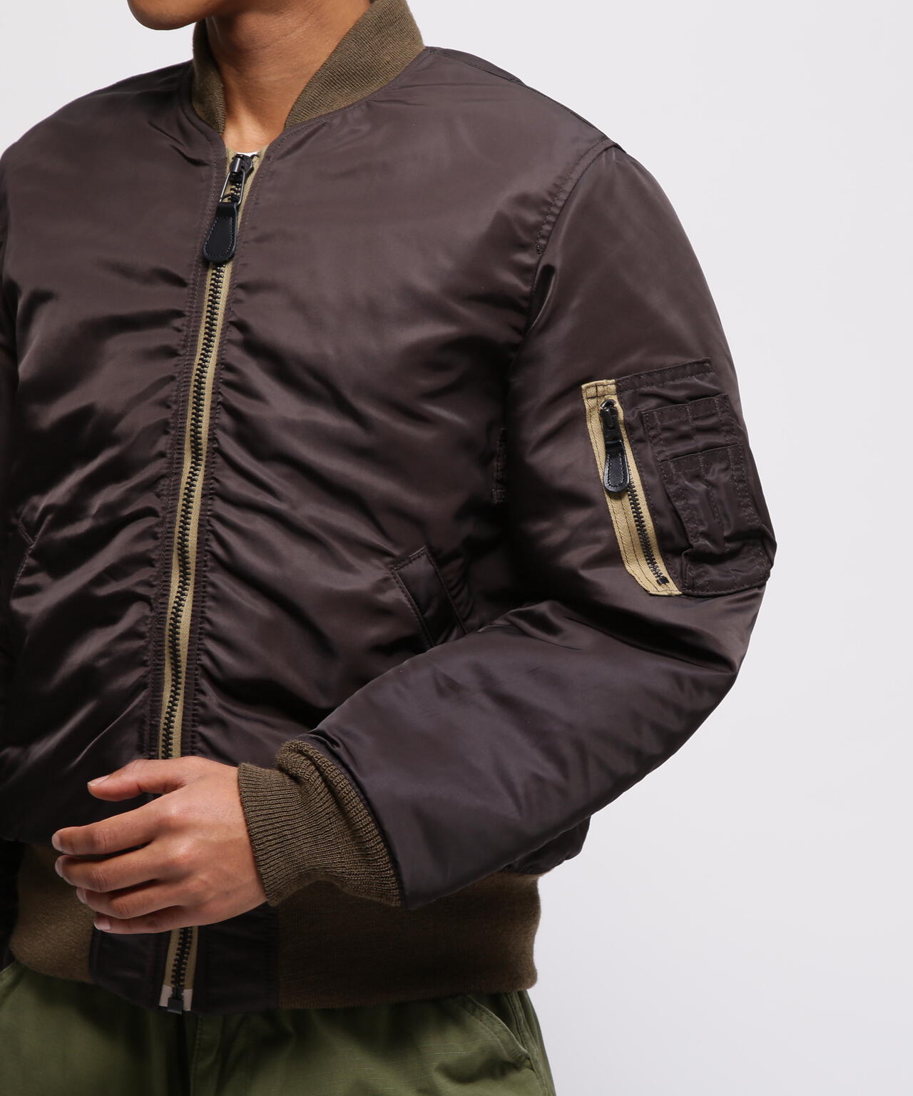 VINTAGE LINE》MA-1 MODIFIED COLOR | AVIREX（アヴィレックス