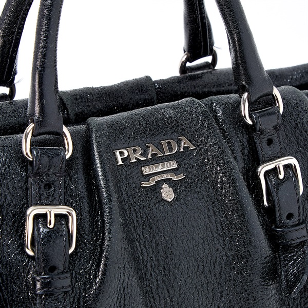 PRADA ロゴ ハンドバッグ ブラック シルバー レザー | MixTHINKS