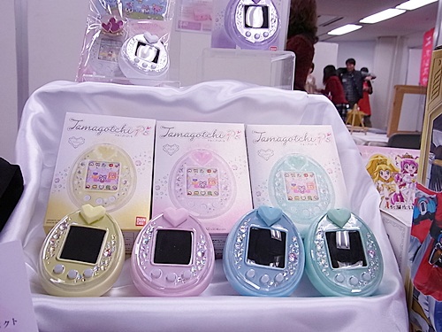 2012年のたまごっちは「Tamagotchi P's」です - RouxRil Mom