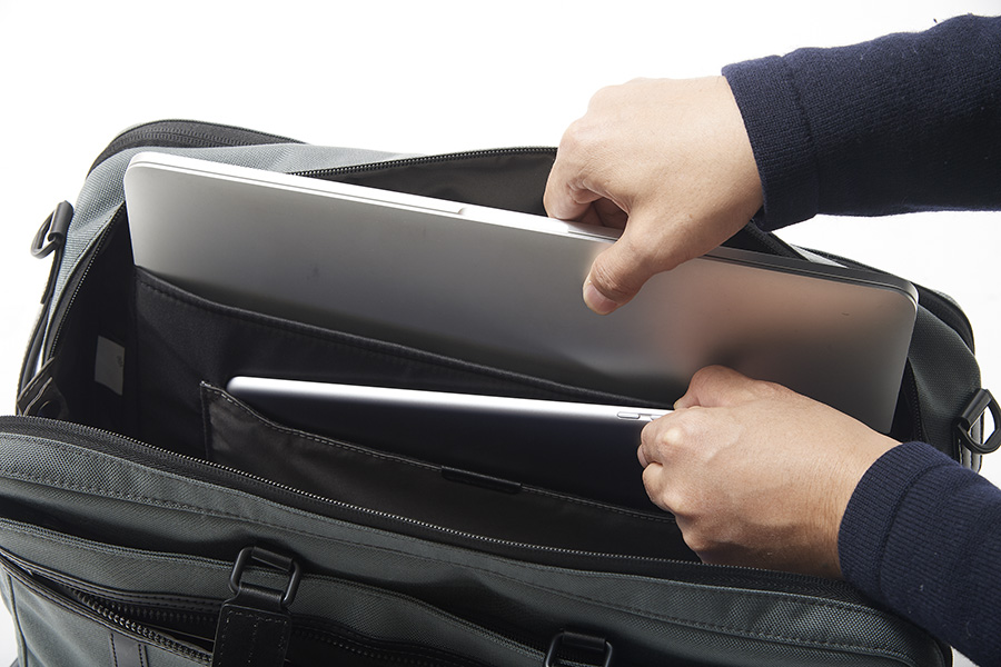 ビクトリノックスの名作3Wayバッグ「エンジニア CORDURA®」の魅力に