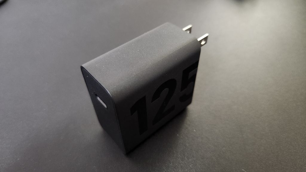 motorola edge 50s pro付属充電器MC-1251の詳しい仕様を検証 – もばさい！