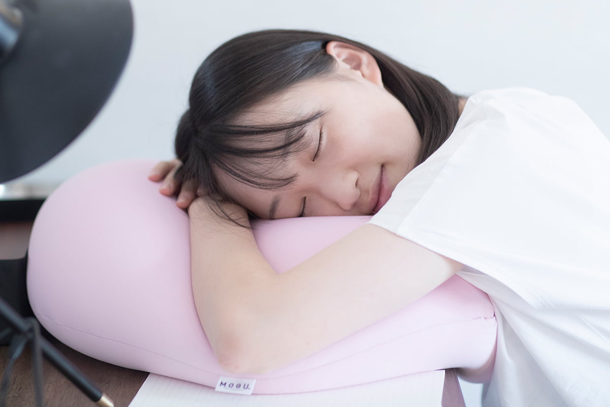 雲にのる®夢枕 | MOGU（モグ）