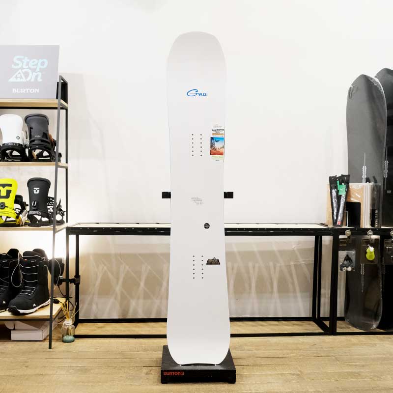 HYPER KYARVE｜グヌーの狙いは、カービングなフリースタイルボード